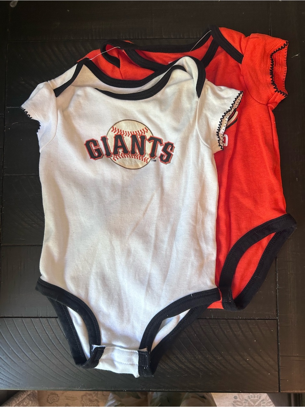 Genuine Merchandise Giants Baby Bodysuit Set - White & Orange 12M